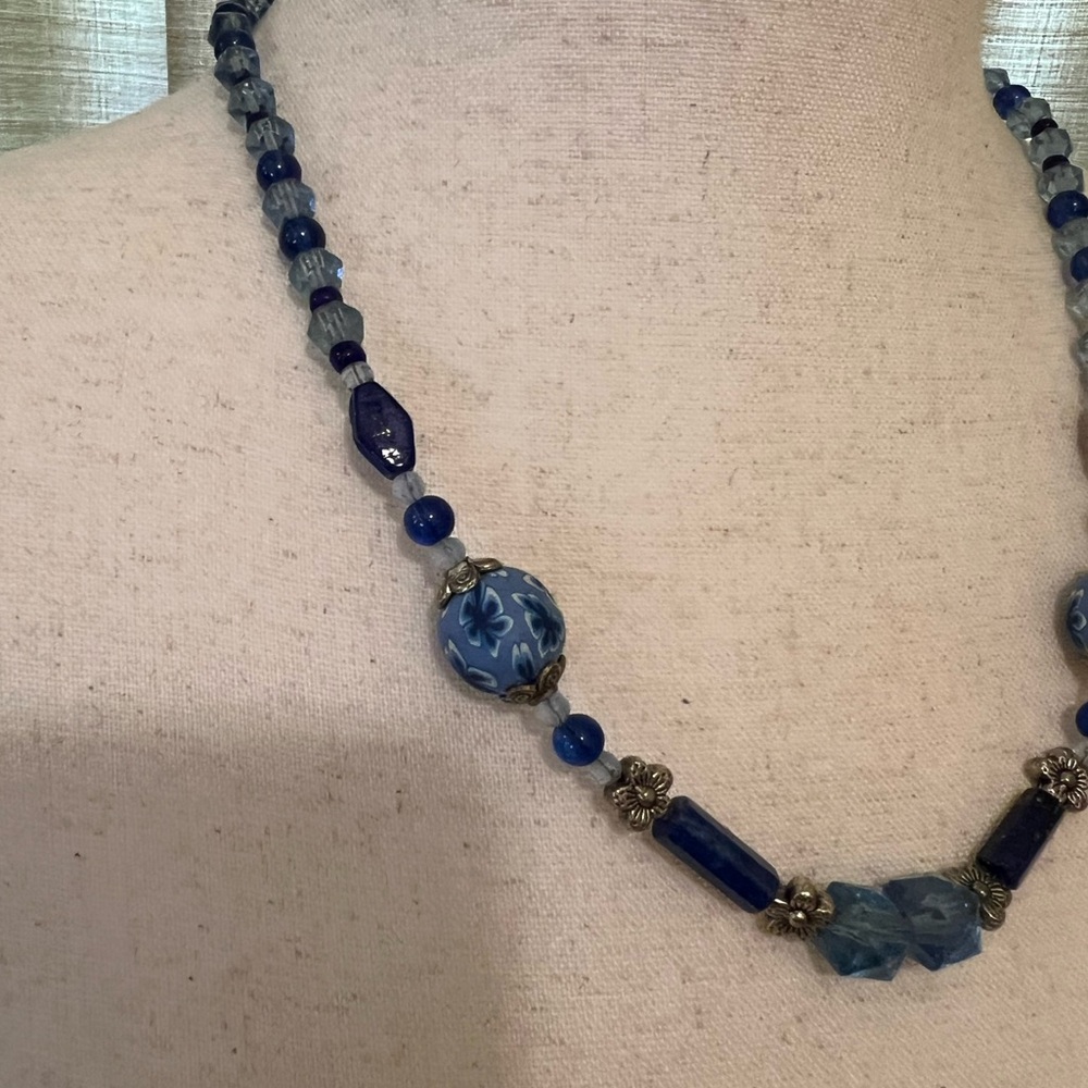 Blue Floral Bead Necklace with Lapis Lazuli and Glass Beads - Picture 5 of 7
